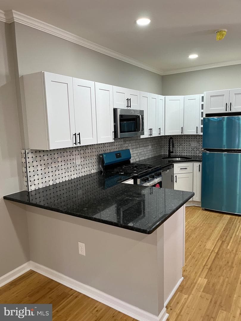 2031 Church Lane photo 8
