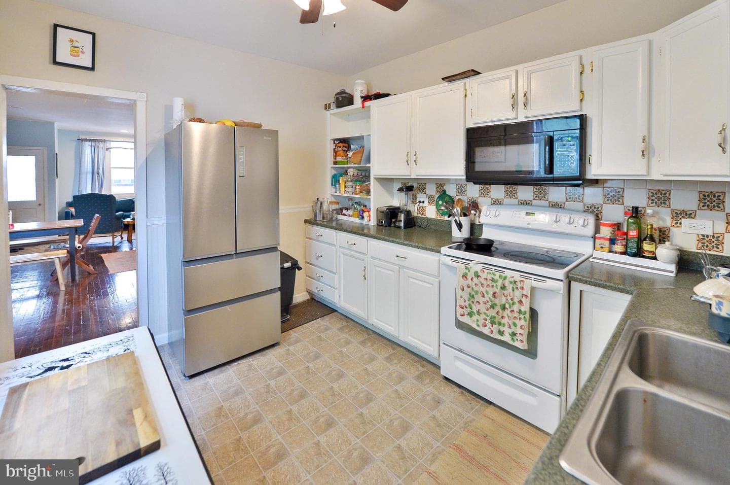 3080 Cedar Street photo 9
