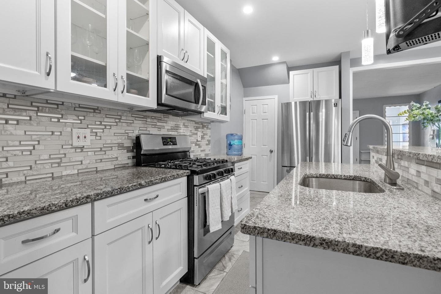 5774 Stewart Street photo 16
