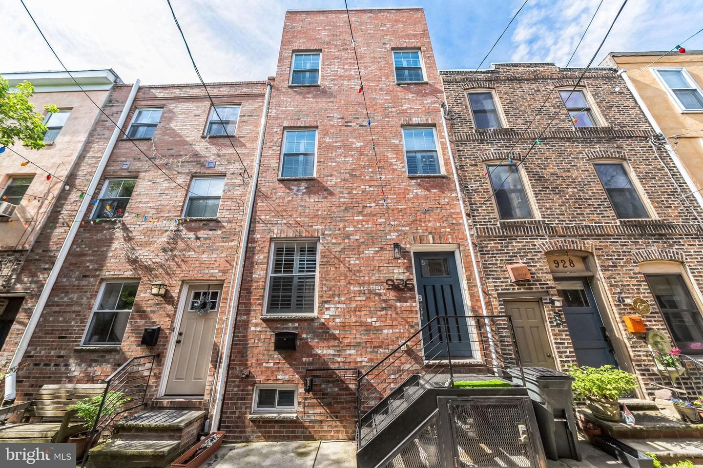 926 League Street photo 1