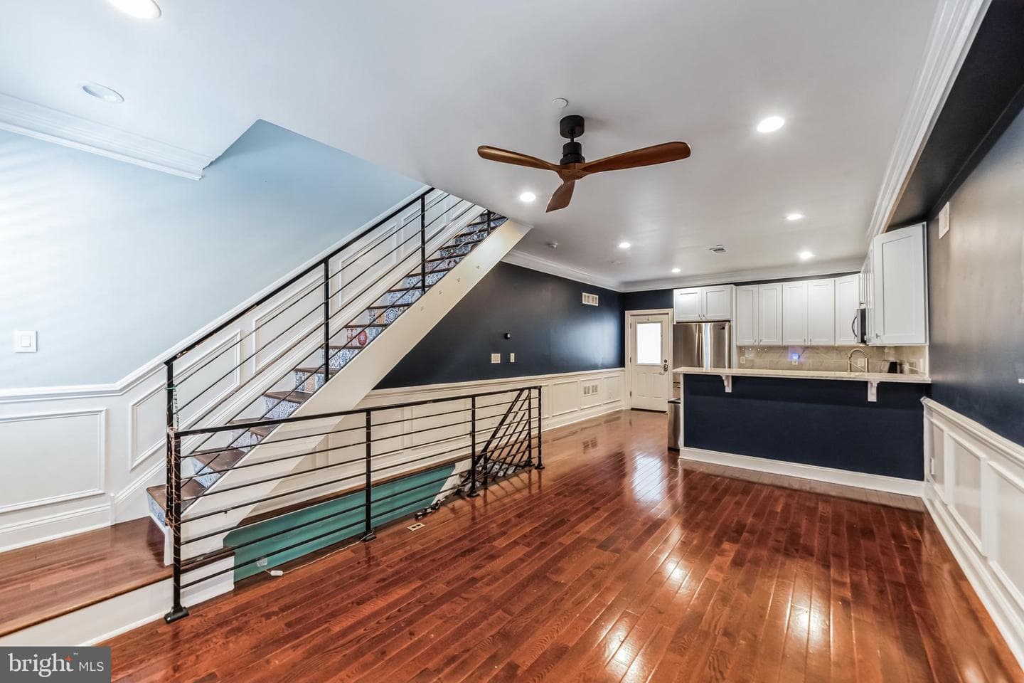 926 League Street photo 12