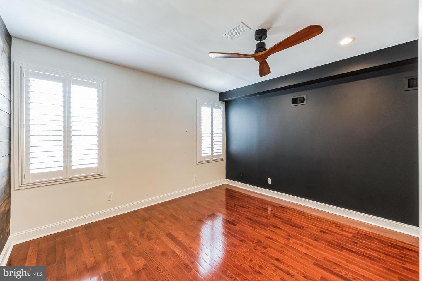 926 League Street photo 20