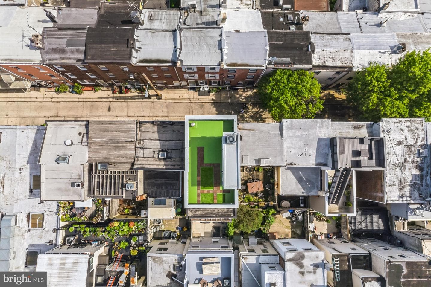 926 League Street photo 36