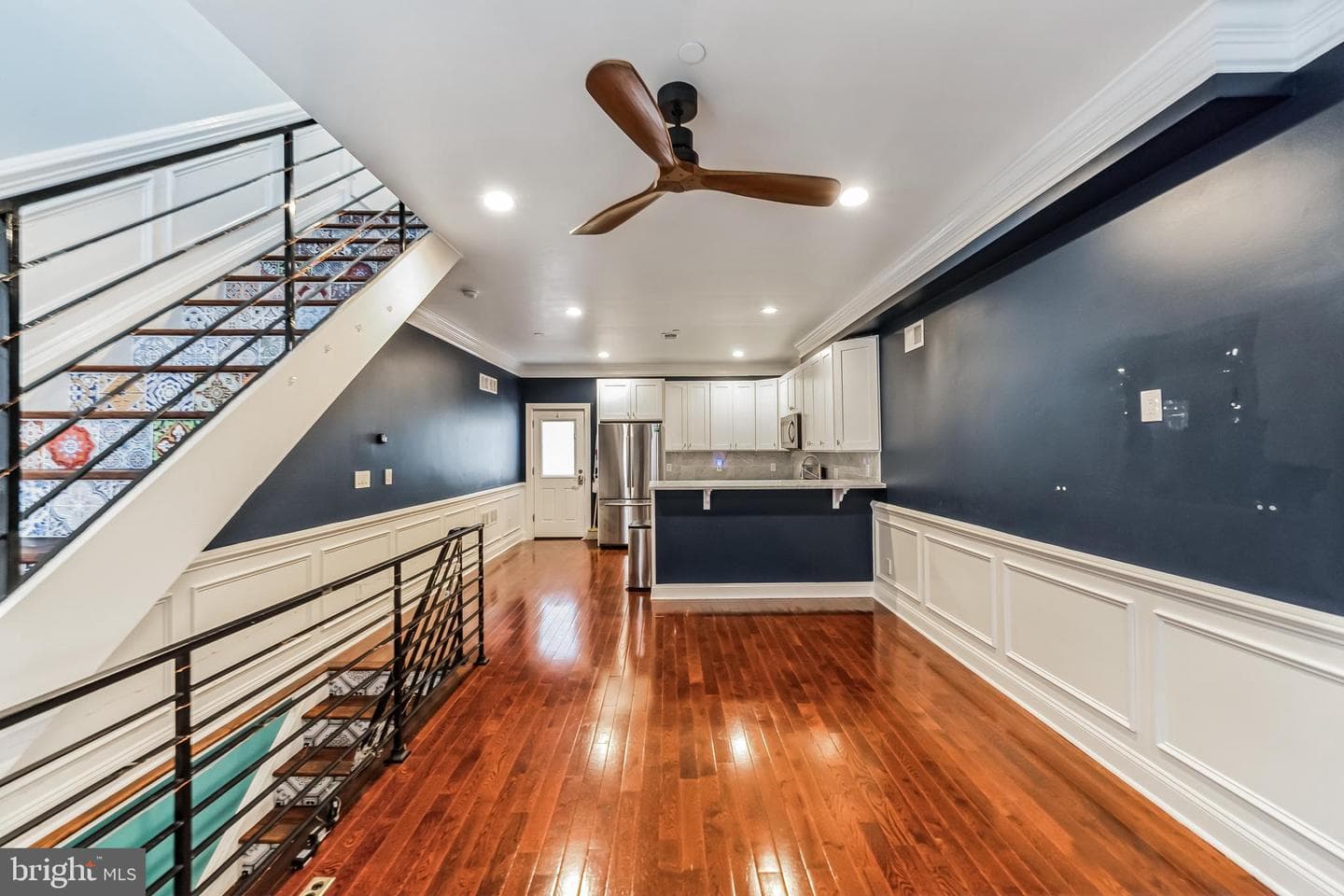 926 League Street photo 9