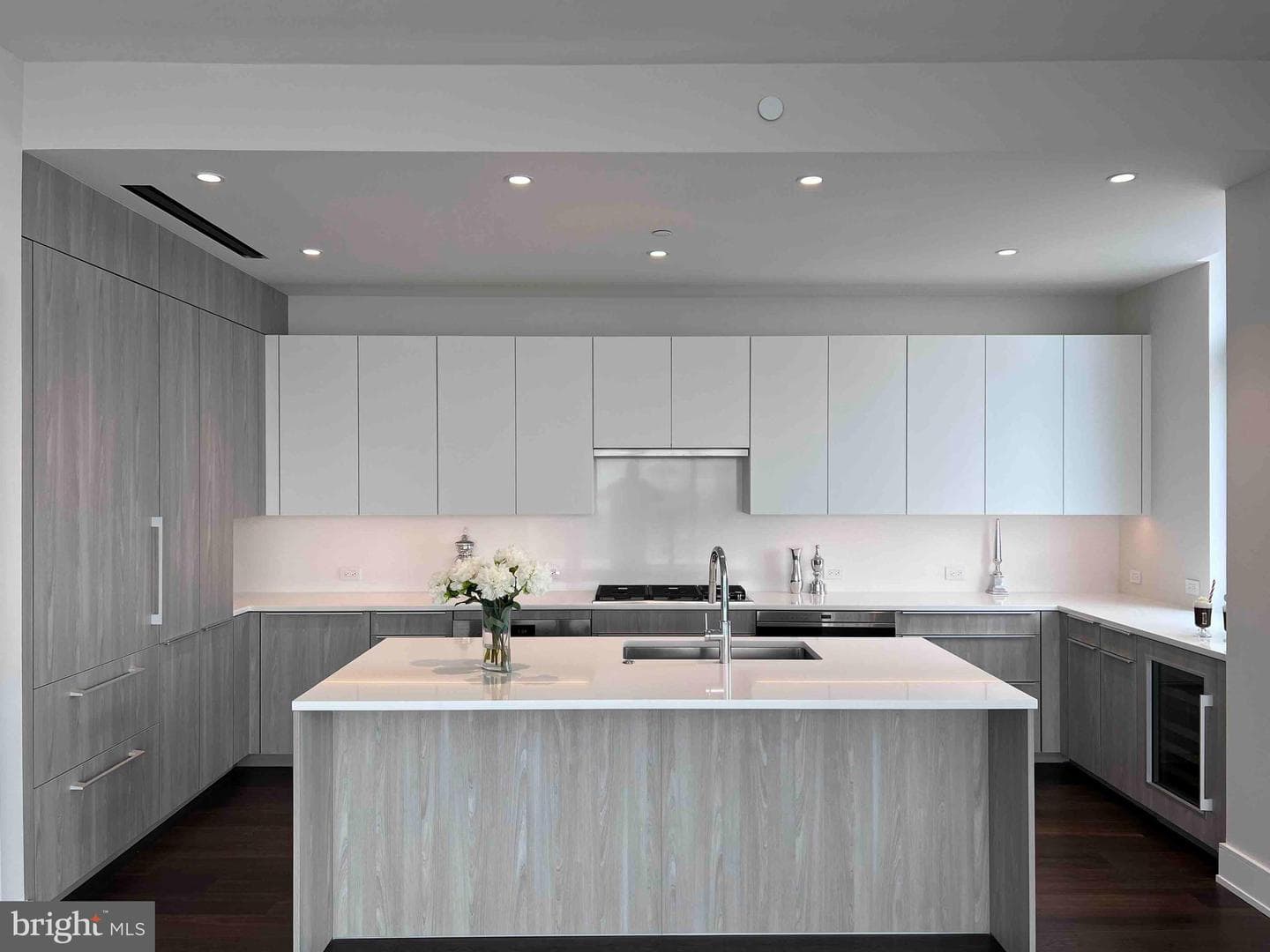 301 S Broad #2103 photo 15