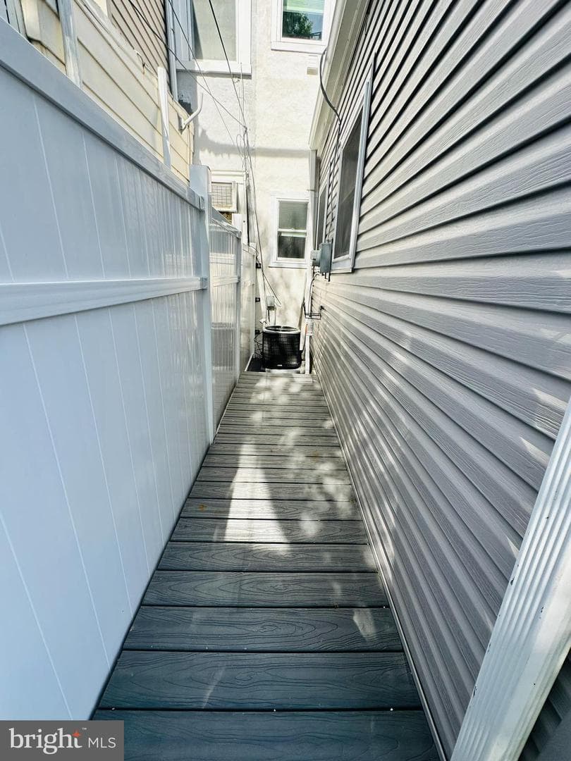 2758 Plum Street photo 28