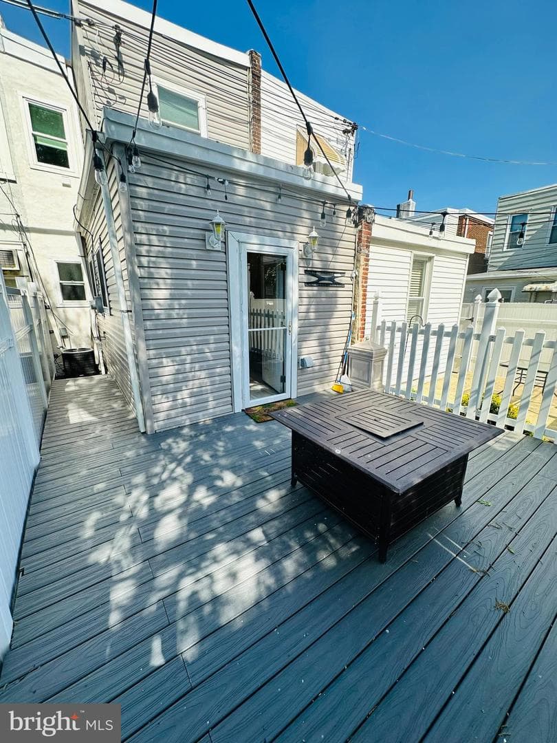 2758 Plum Street photo 29