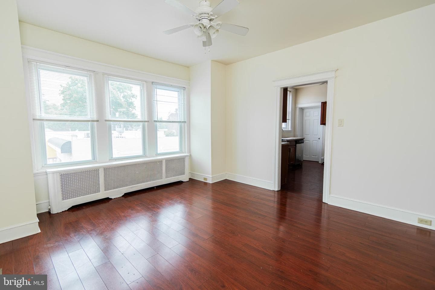 7610 Ridge Avenue photo 17
