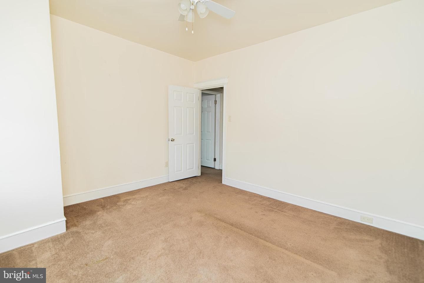 7610 Ridge Avenue photo 31
