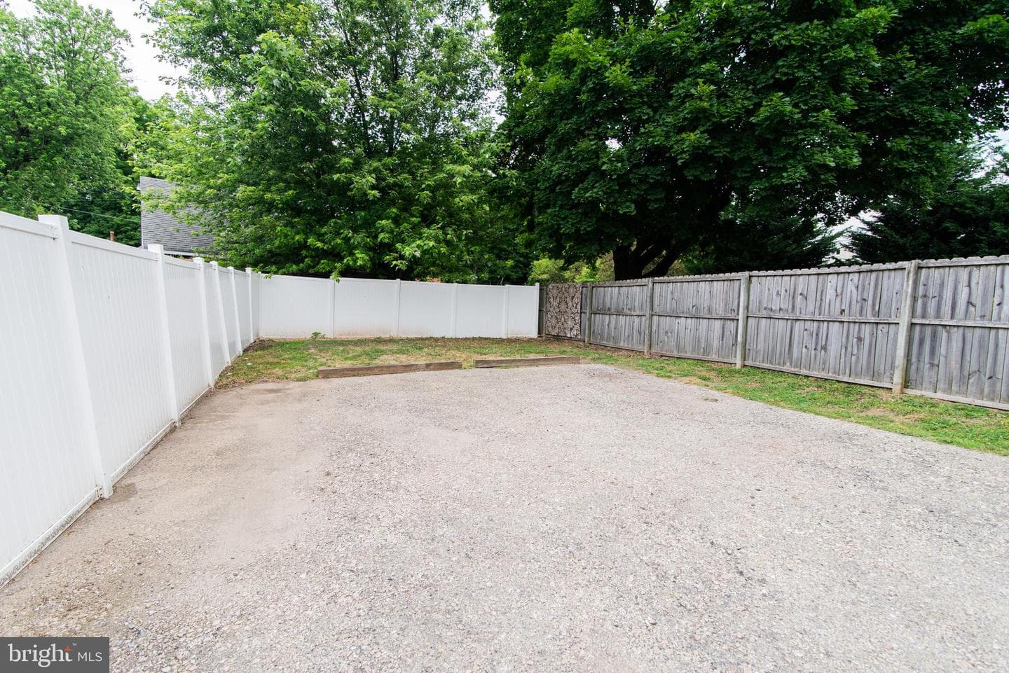 7610 Ridge Avenue photo 43