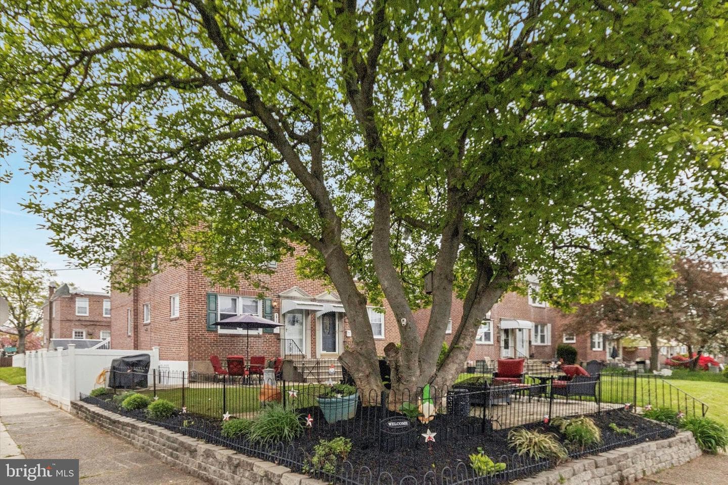 1801 Stanwood Street photo 3