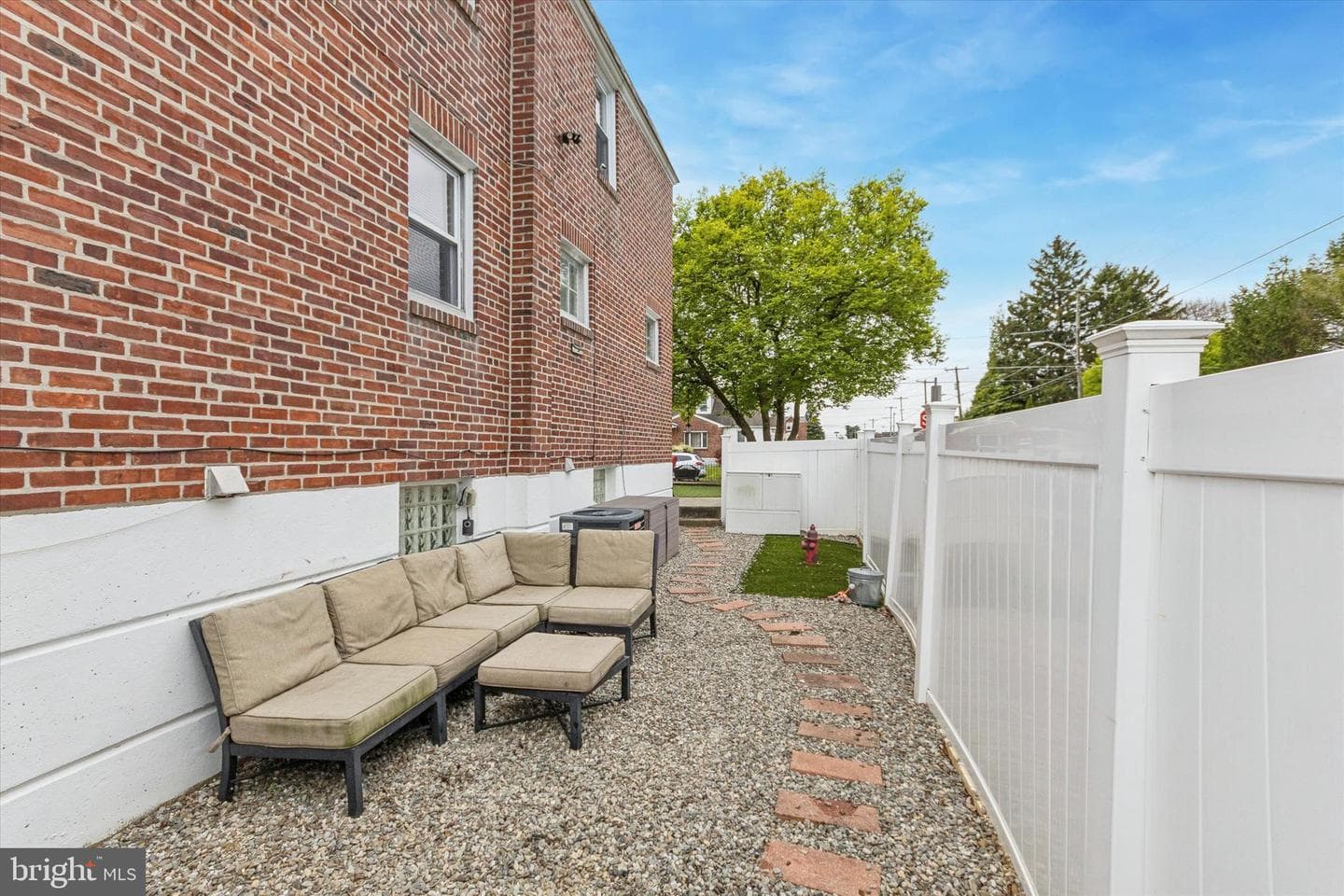 1801 Stanwood Street photo 7