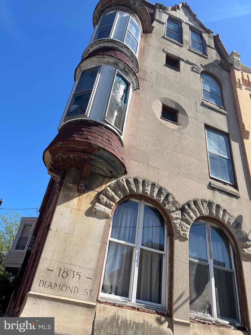 1835 W Diamond Street photo 4