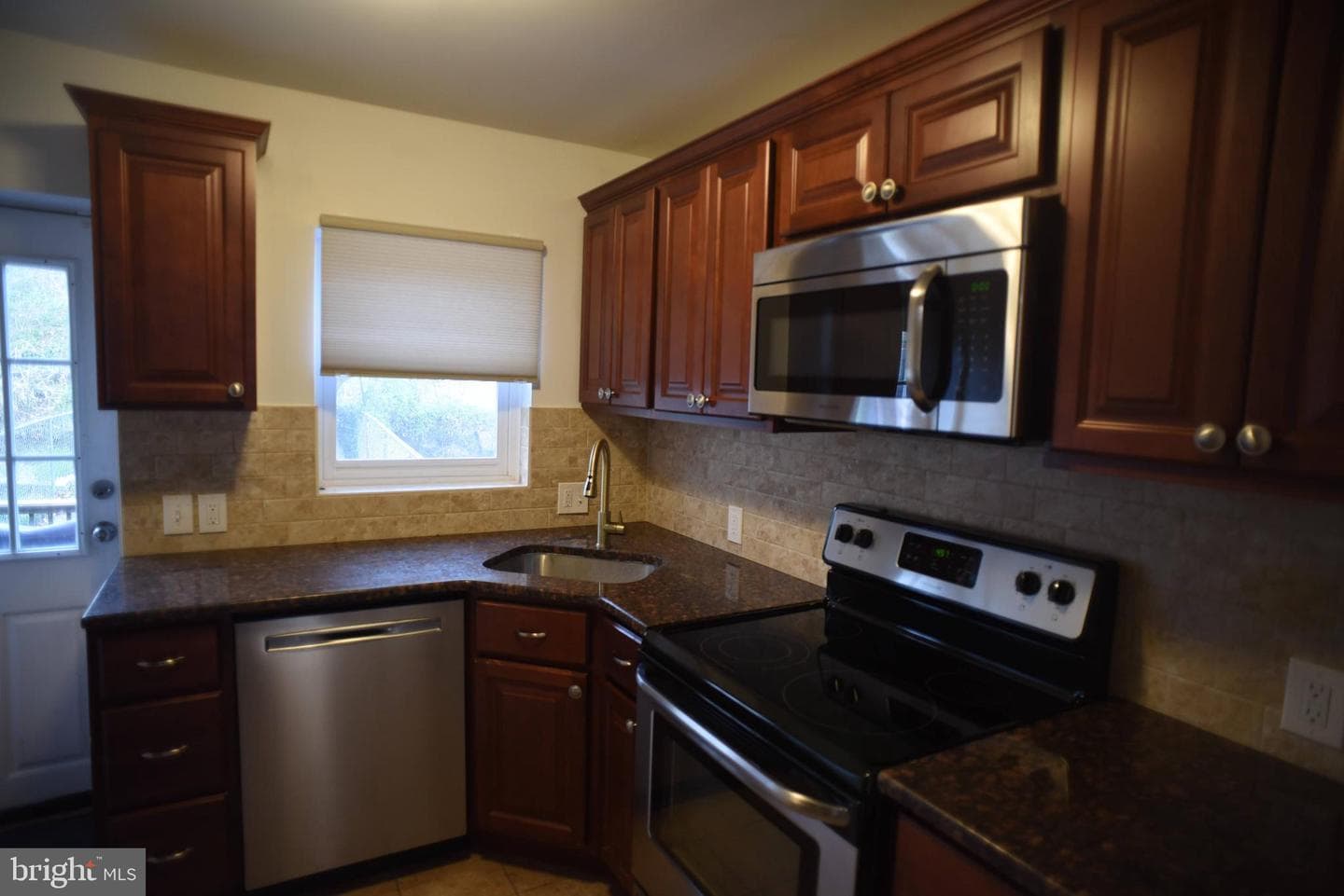 4821 Tibben Street photo 11