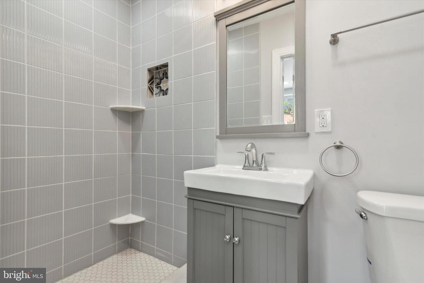 5941 Washington Avenue photo 23