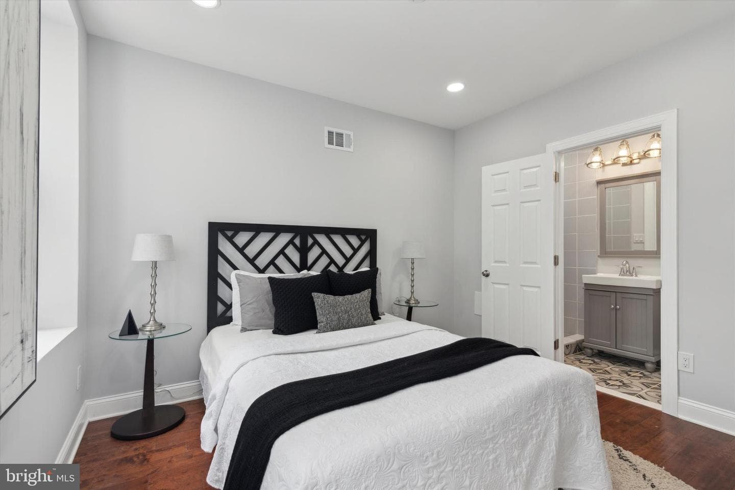 5941 Washington Avenue photo 24