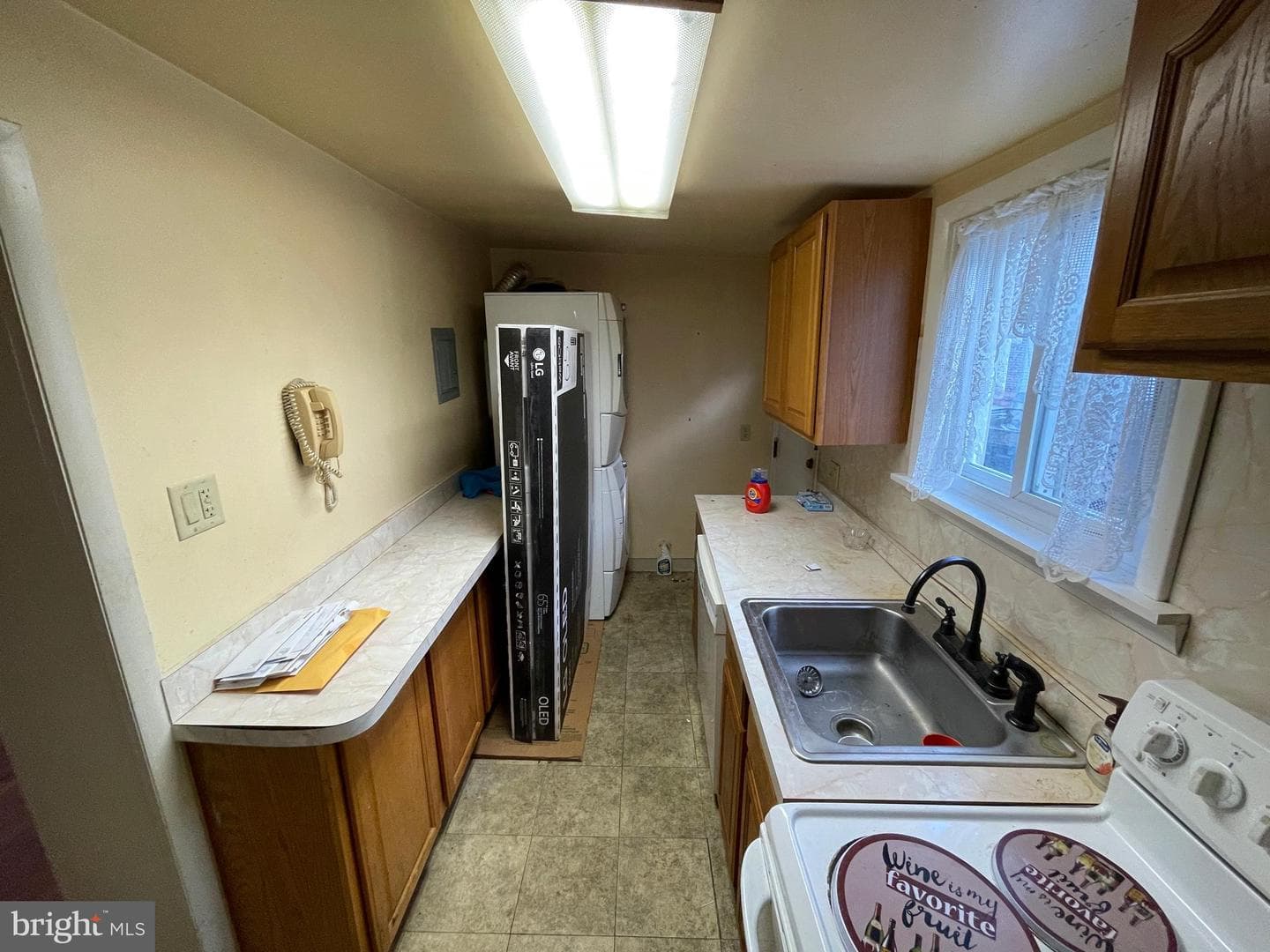 1736 N Peach Street photo 12