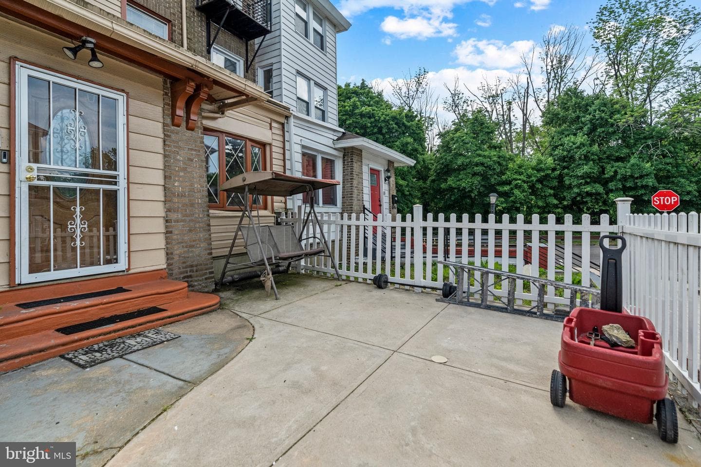 6244 Washington Avenue photo 3