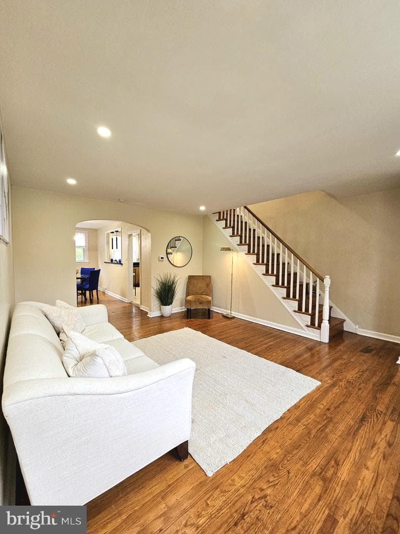 5838 Newtown Avenue photo 14