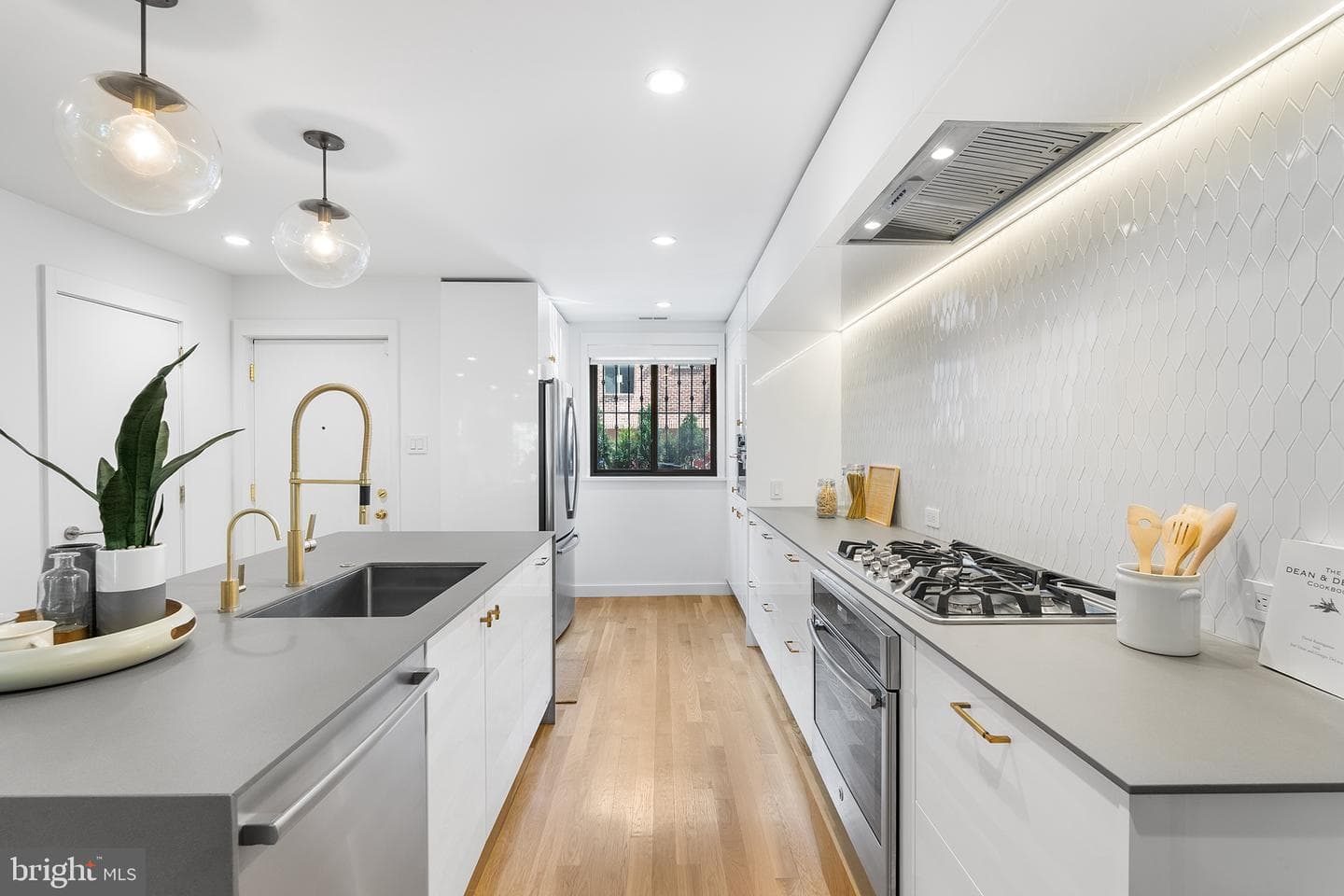 807 Addison Street #a photo 9