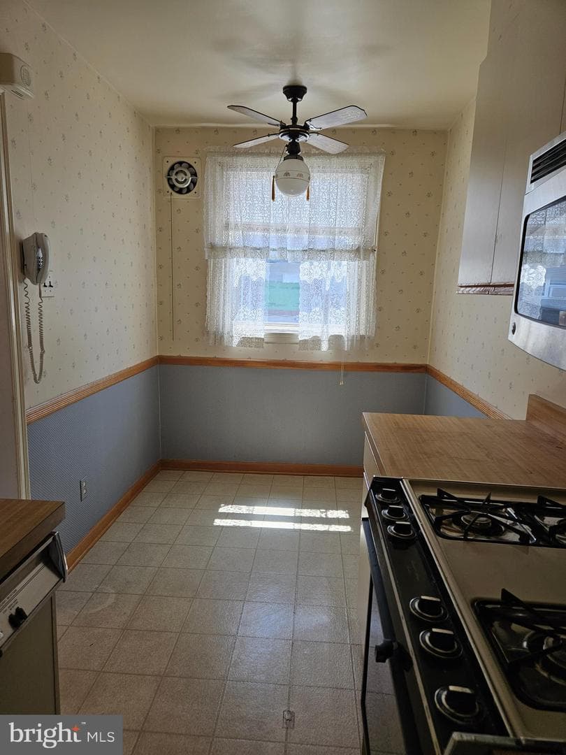 6107 Reach Street photo 9