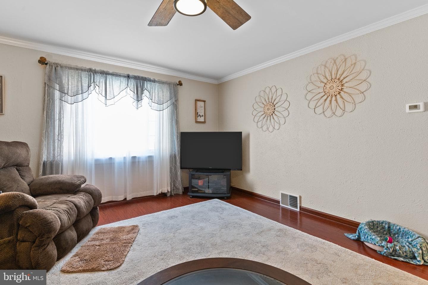 7710 Revere Street photo 7