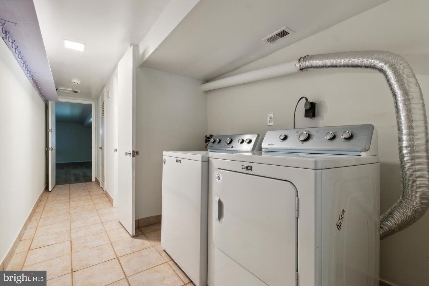 9206 Hegerman Street photo 15