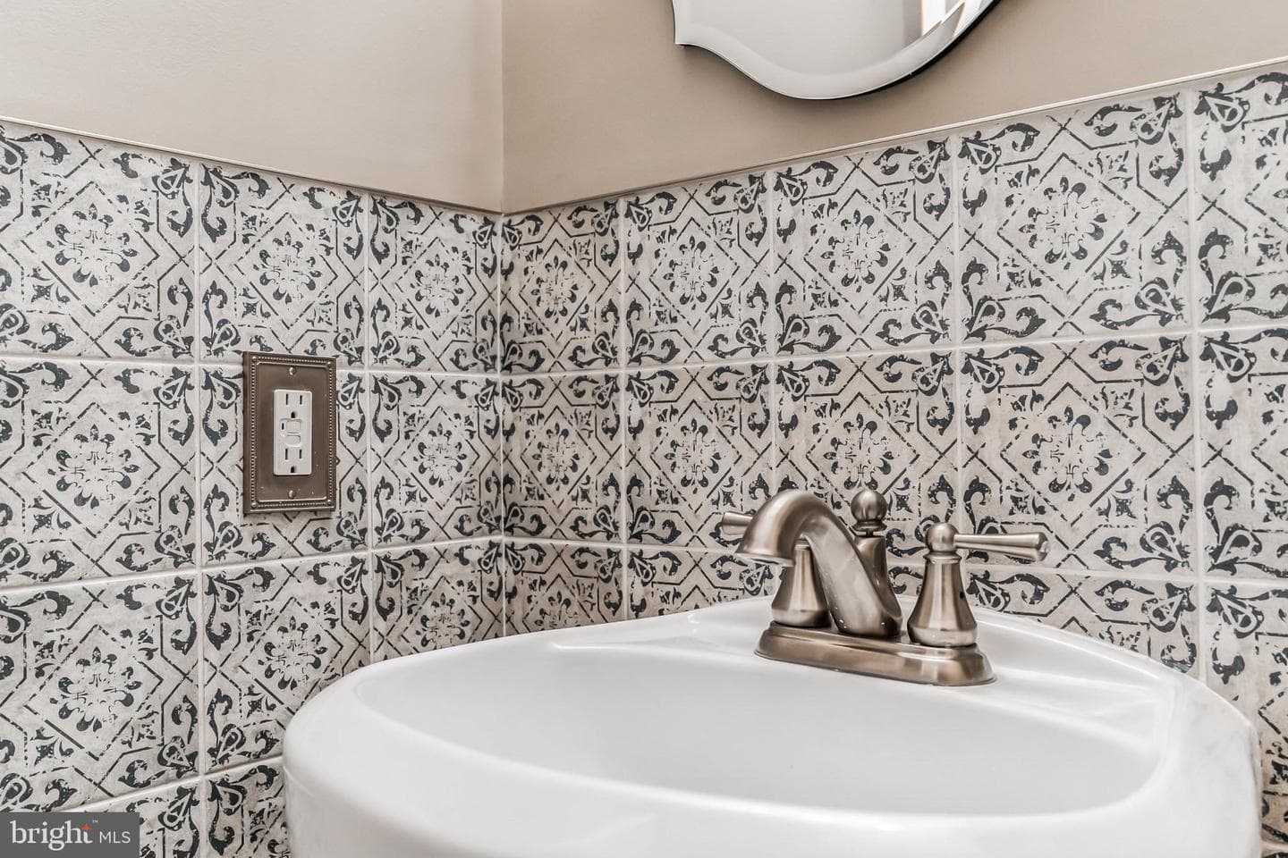 385 Lemonte Street photo 19