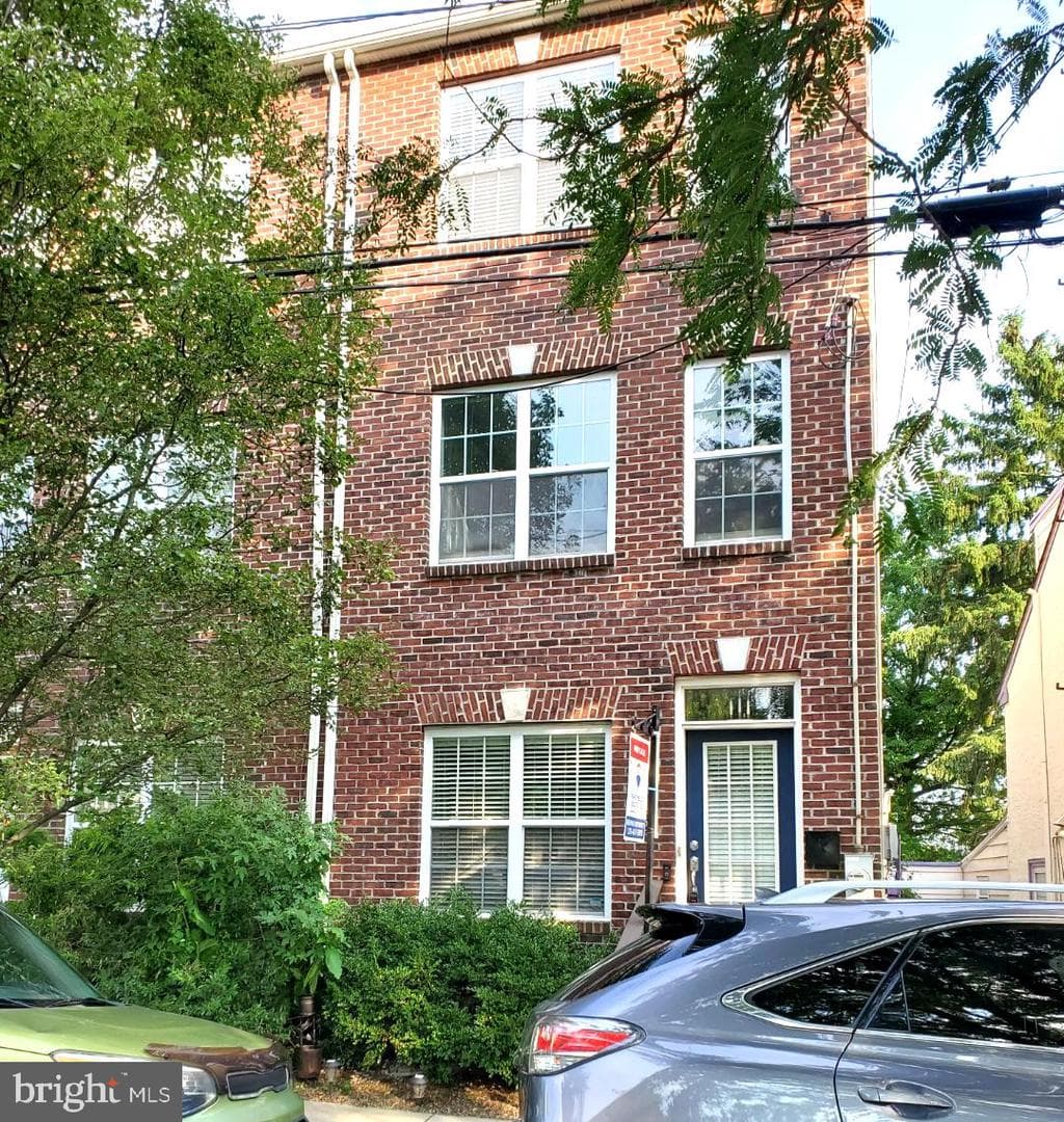 385 Lemonte Street photo 35