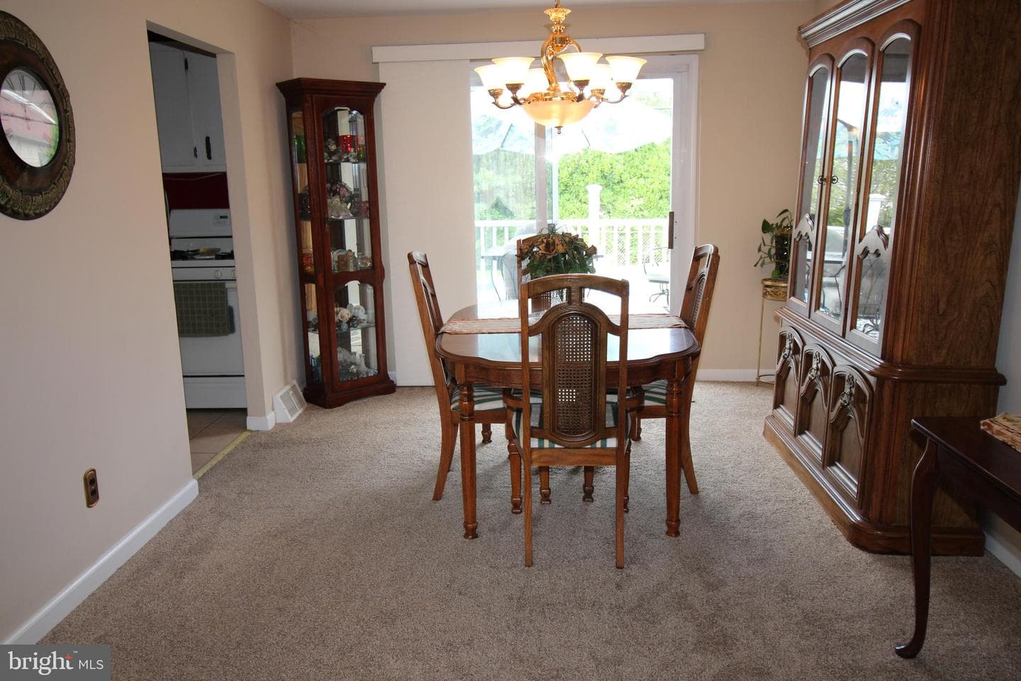 829 Densmore Road photo 13