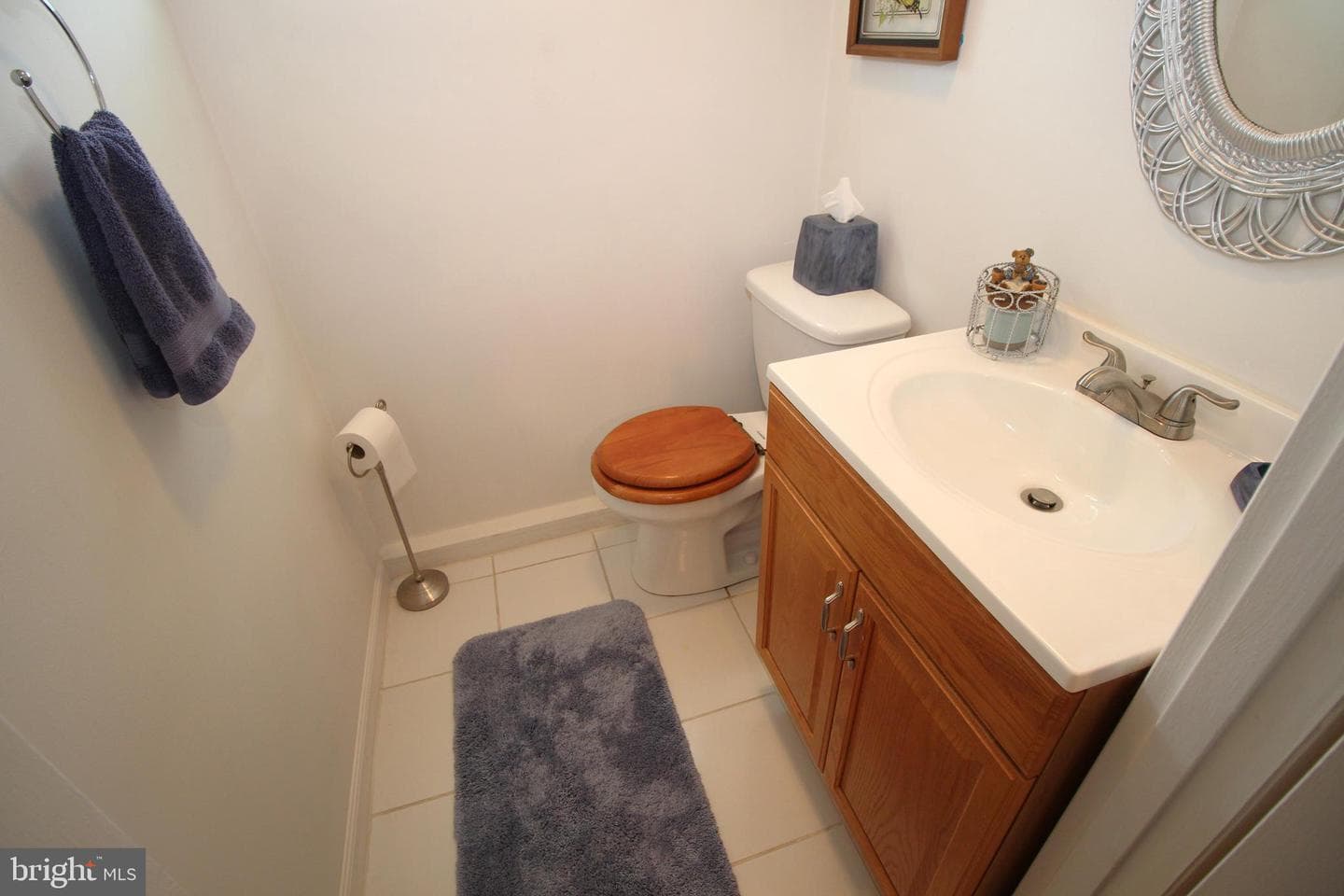 829 Densmore Road photo 30