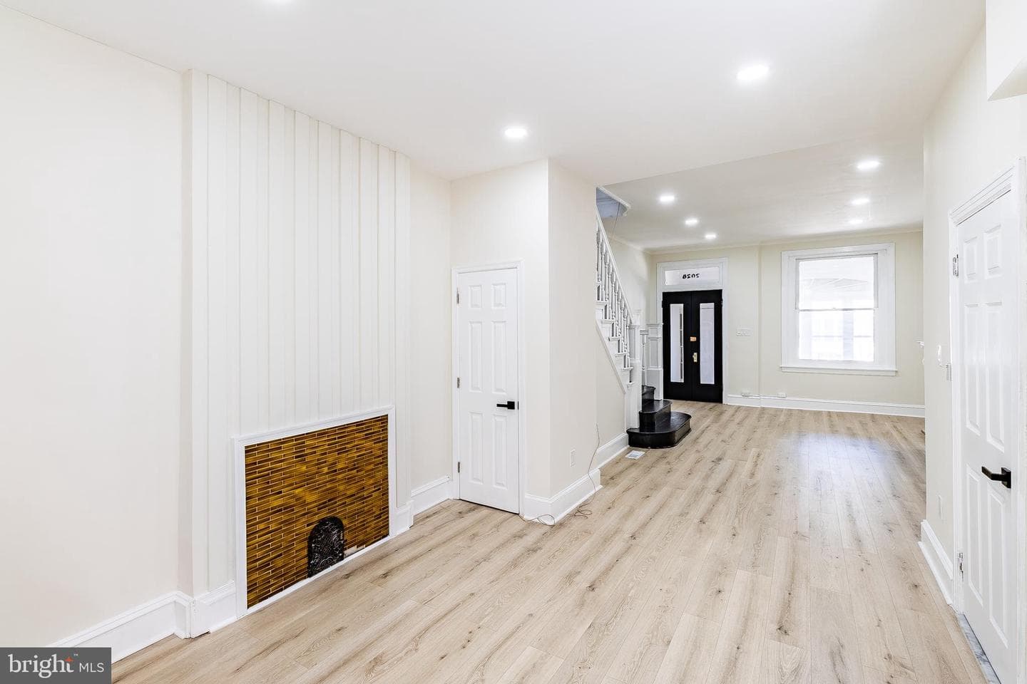 2028 W Venango Street photo 13