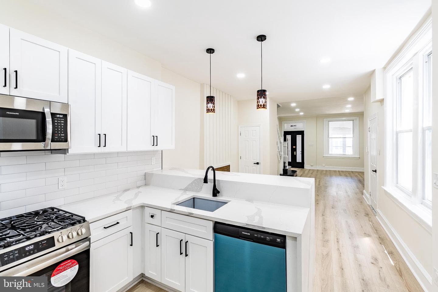 2028 W Venango Street photo 16
