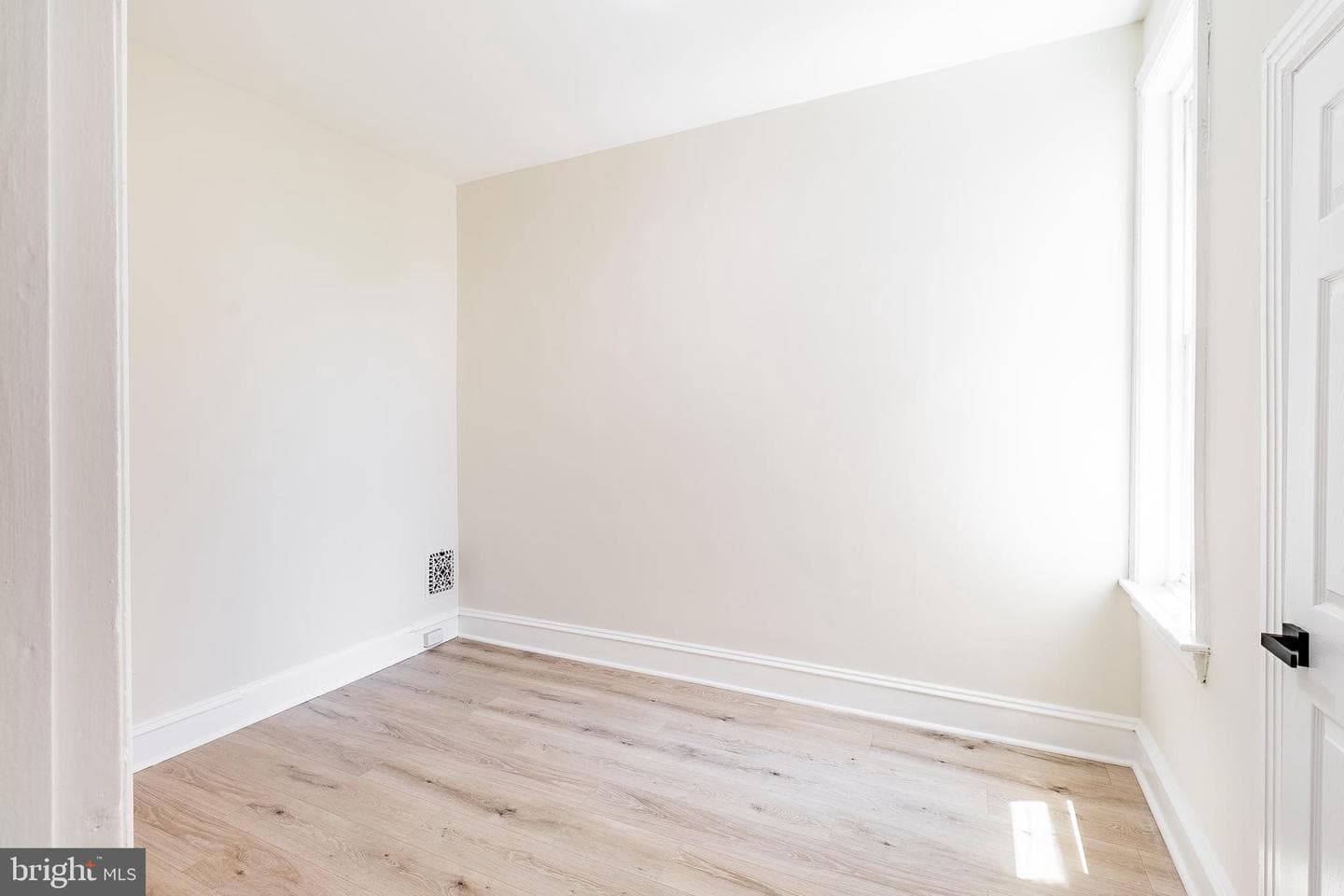 2028 W Venango Street photo 29