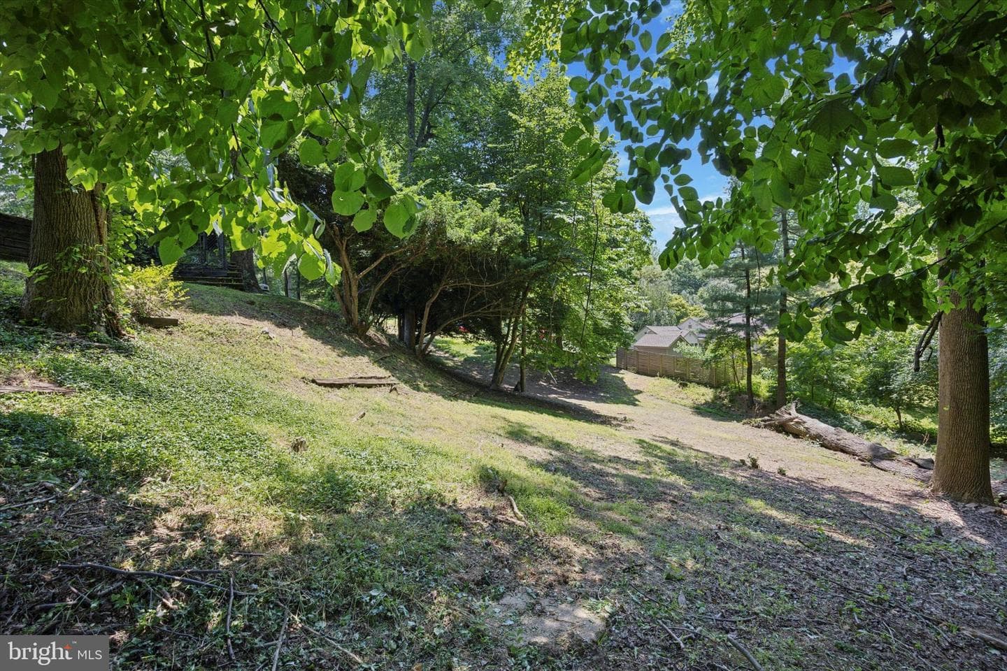 215 Lynnebrook Lane photo 34