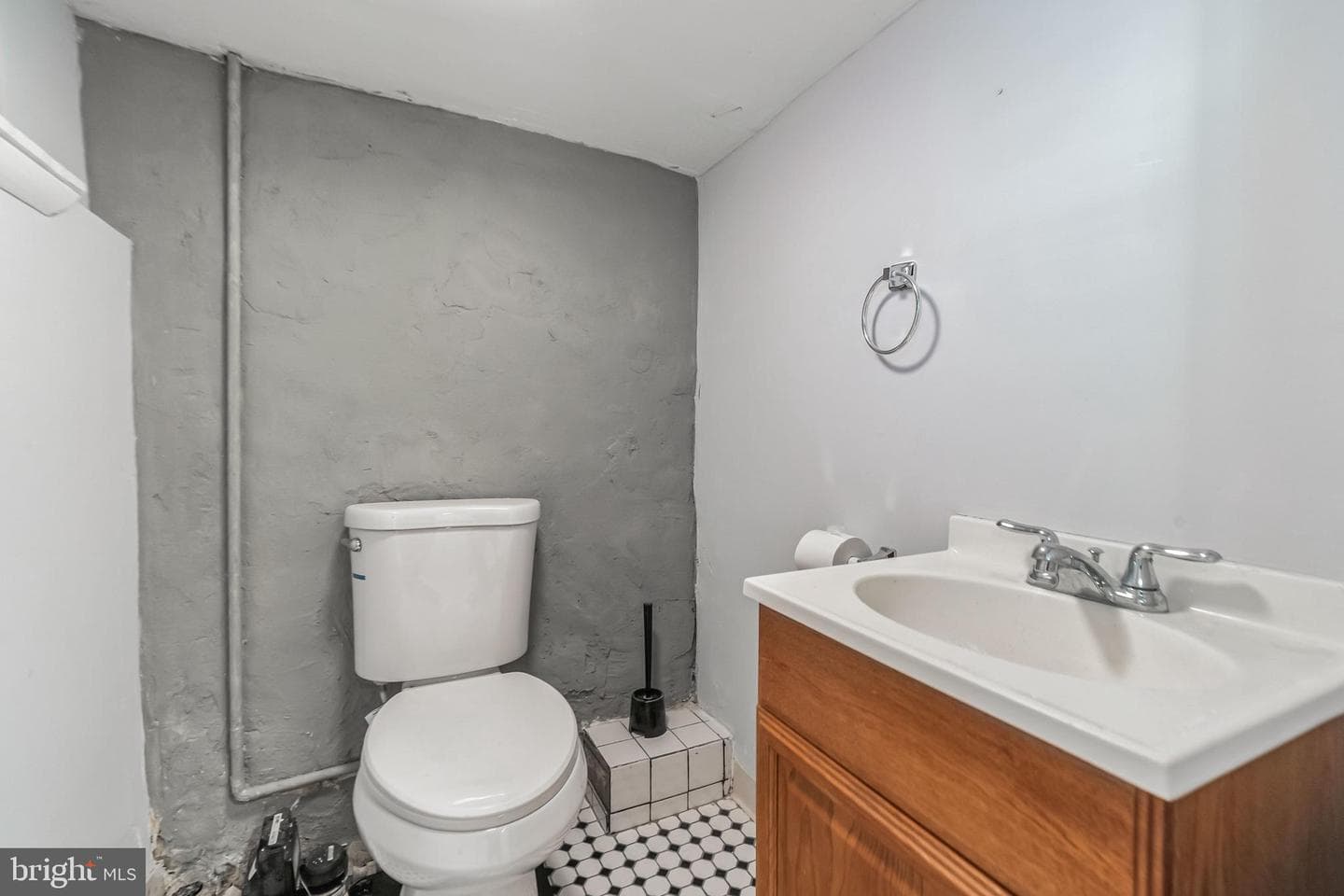 2509 E Oakdale Street photo 26