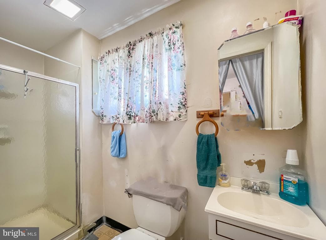 1345 E Eyre Street photo 16