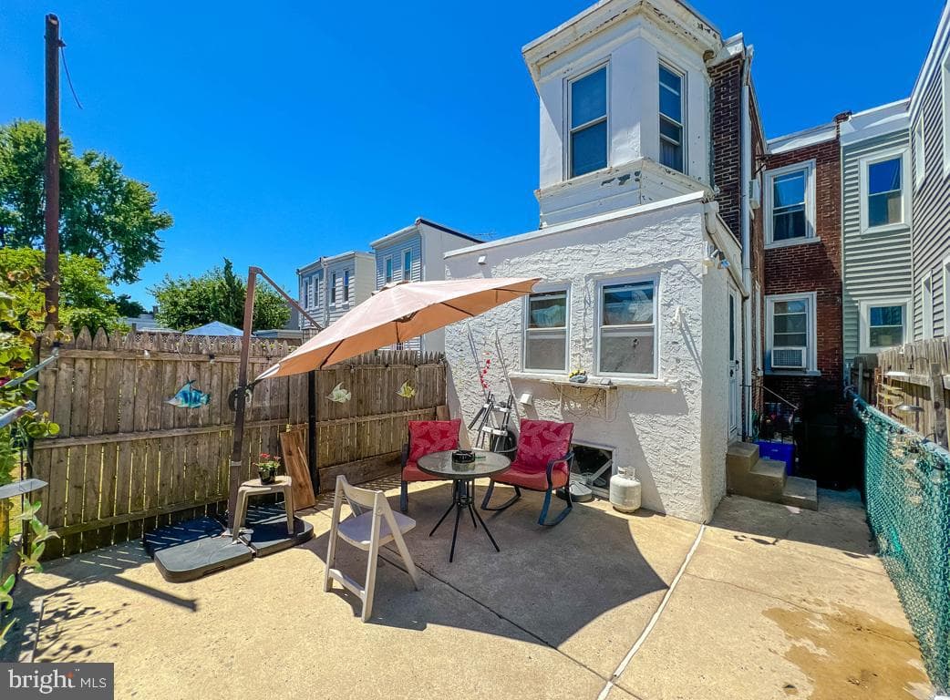 1345 E Eyre Street photo 24