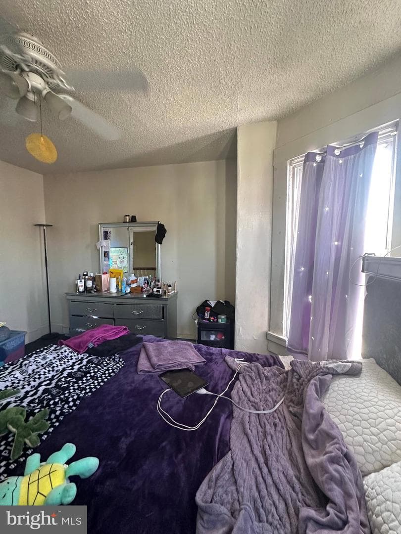 5555 Addison Street photo 15