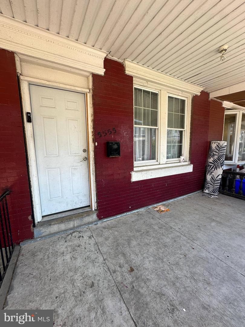 5555 Addison Street photo 38