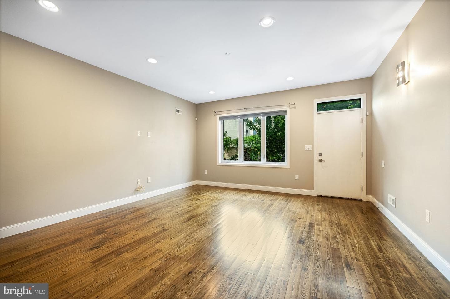134 Reed Street photo 5