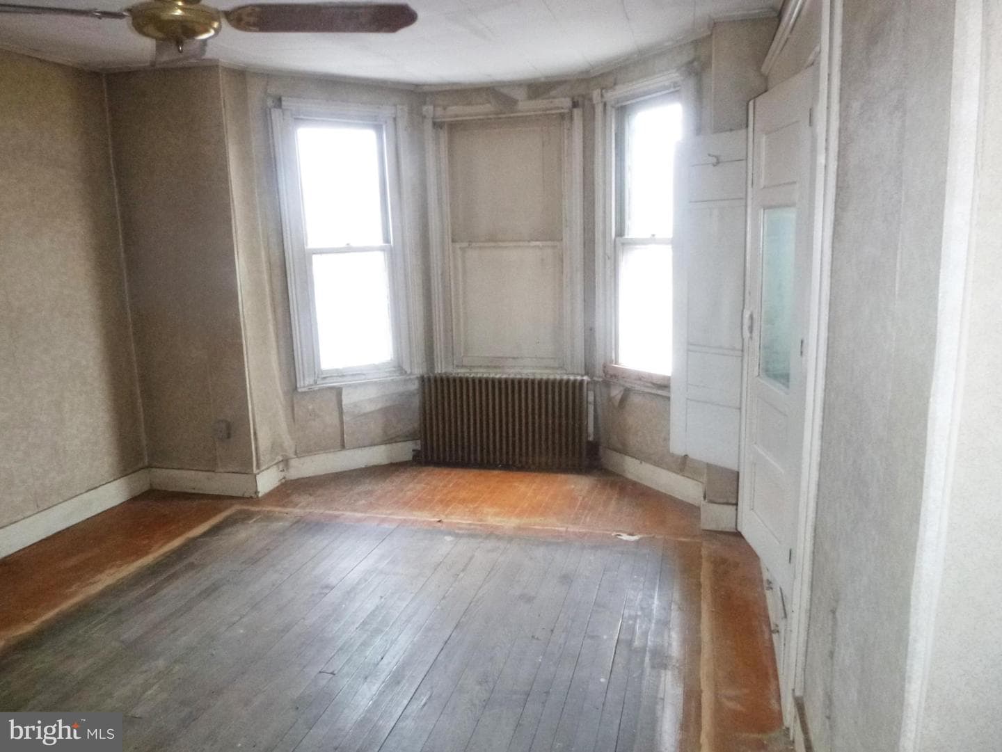 2070 Bridge Street photo 16