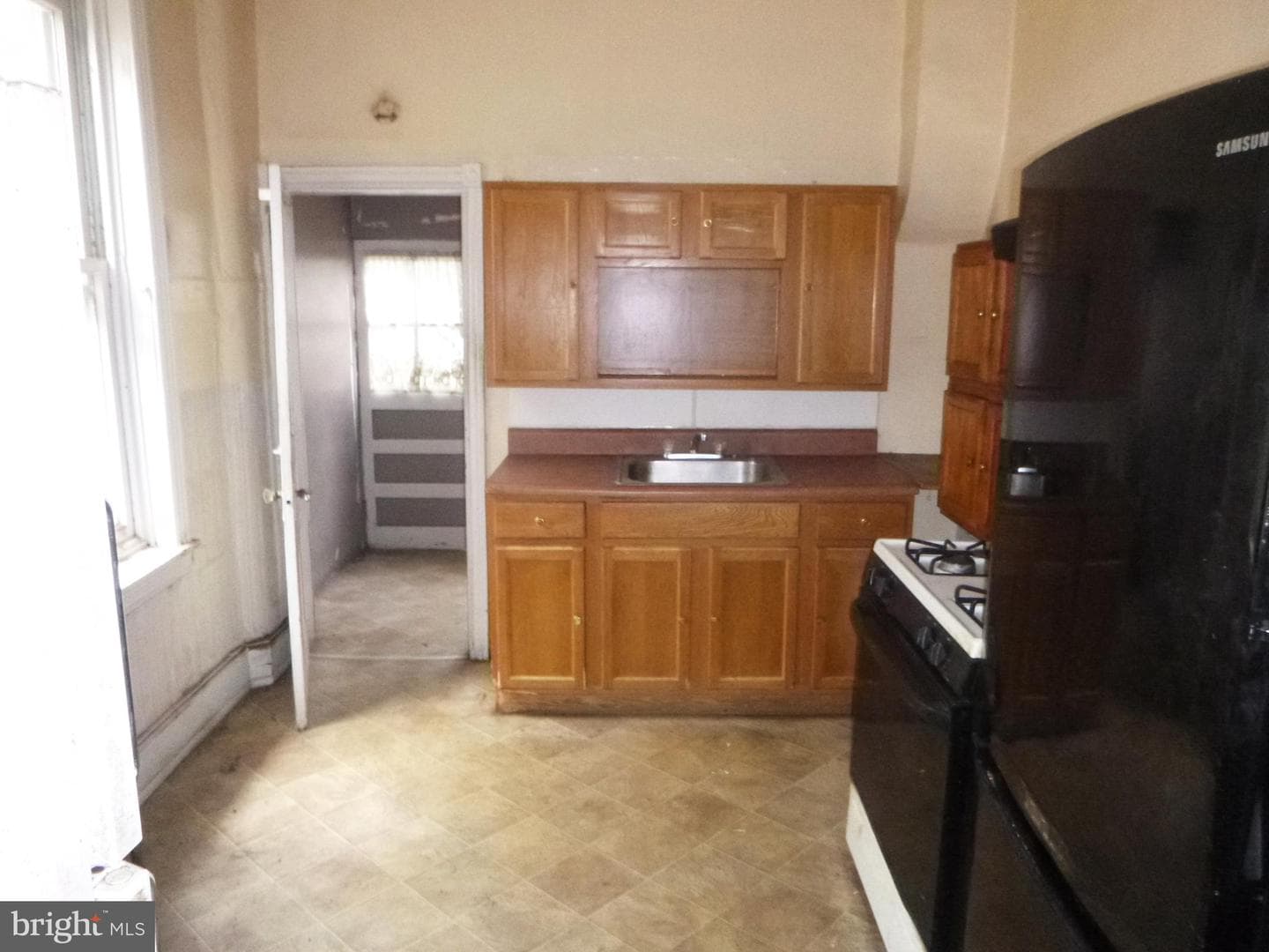 2070 Bridge Street photo 7