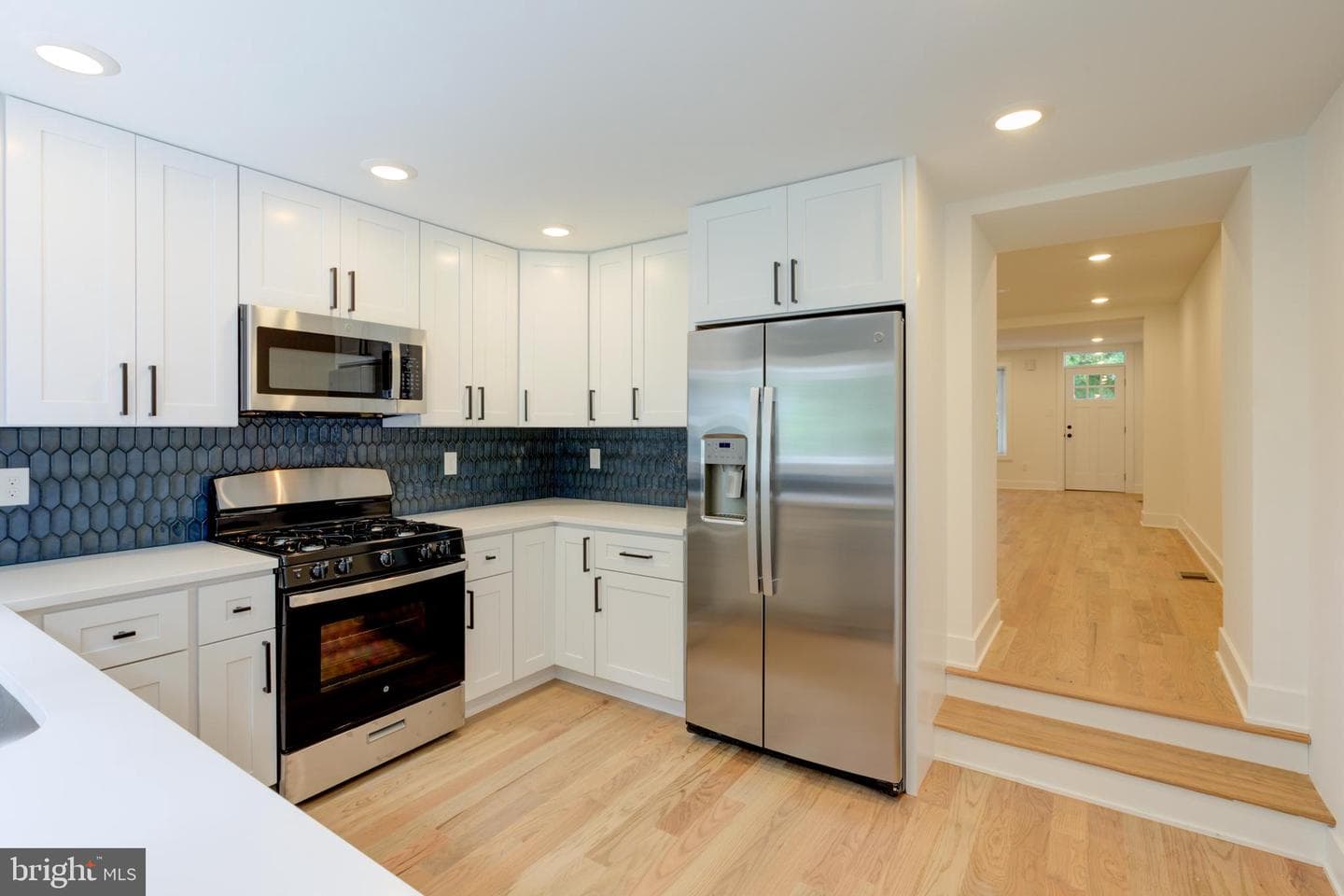 3686 Stanton Street photo 17