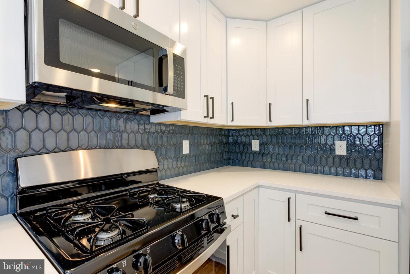 3686 Stanton Street photo 21