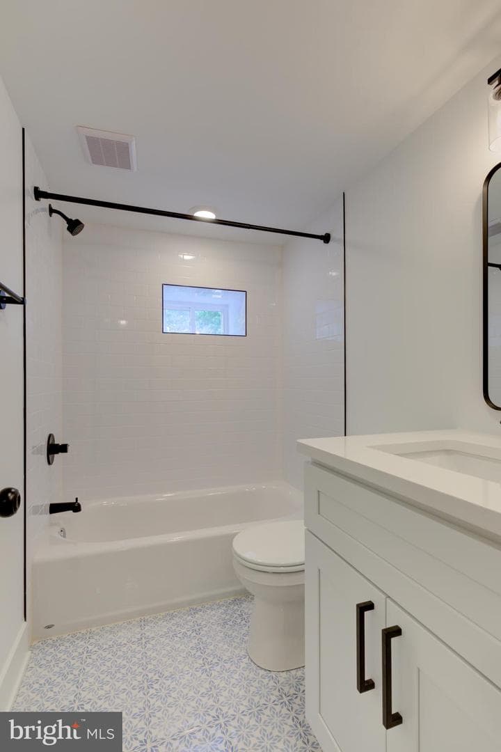 3686 Stanton Street photo 28