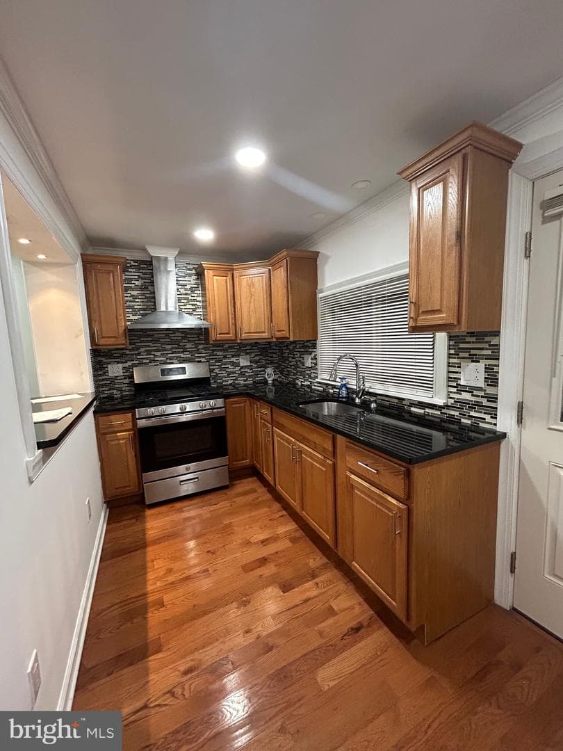 1502 E Berks photo 4