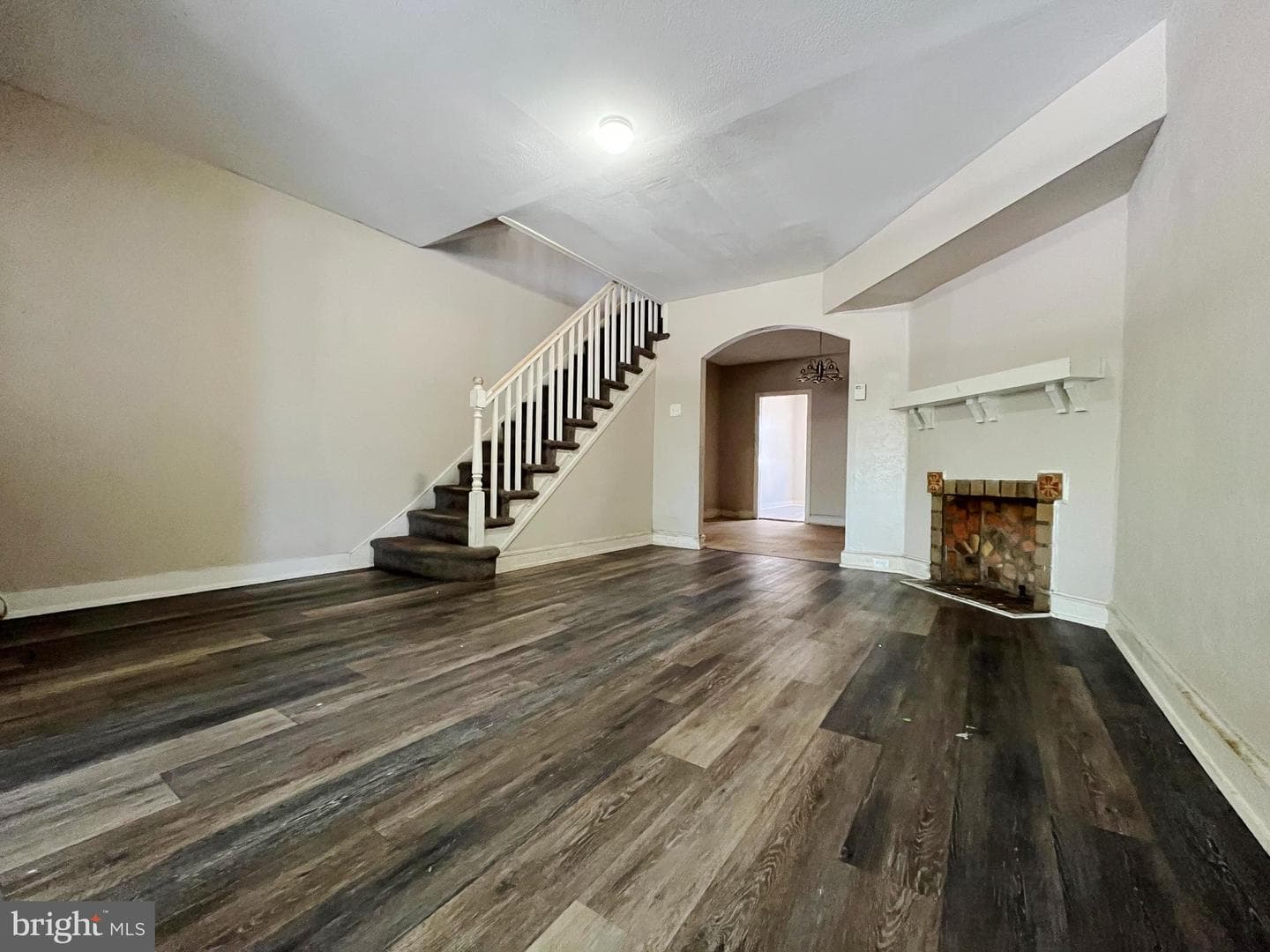 1903 72nd Avenue photo 3