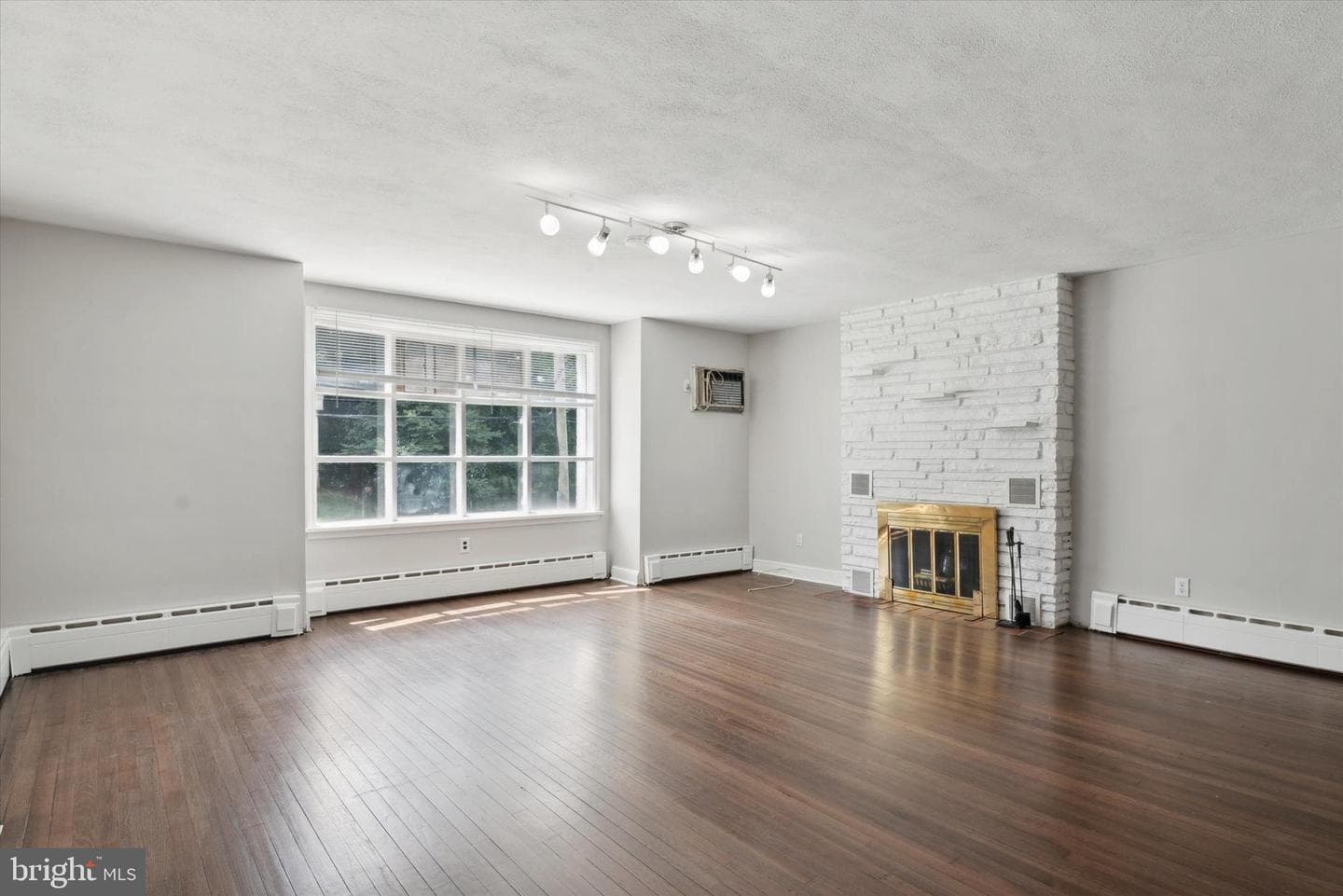 455 Domino Lane photo 17