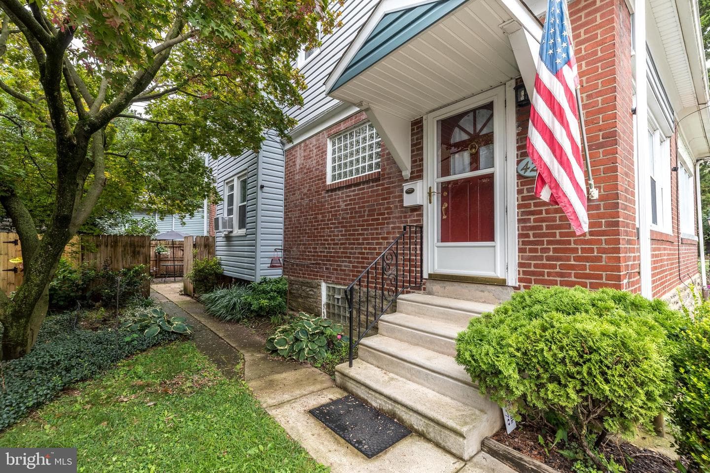 420 Passmore Street photo 4